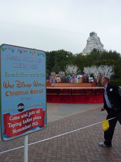 The Annual Taping of the Disneyland Christmas Day Parade
